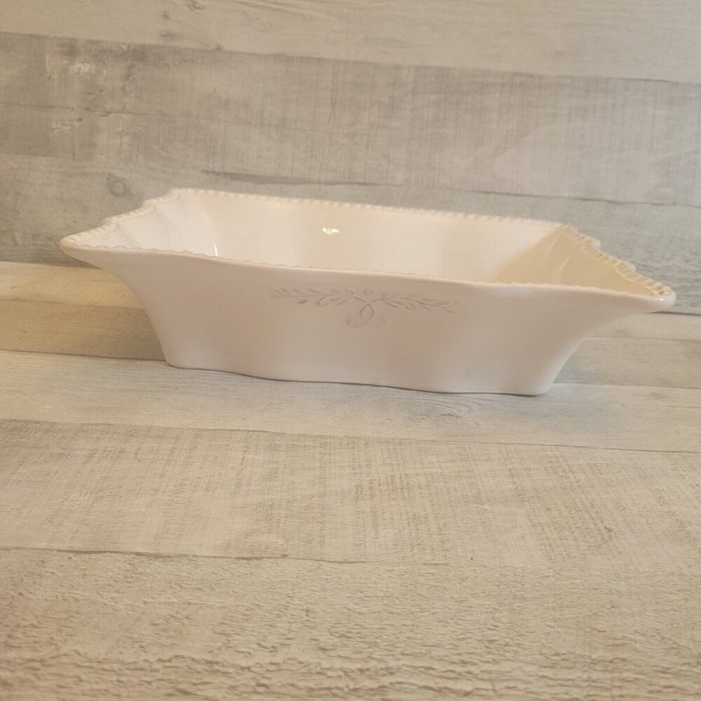 Tabletops Gallery Le PROVENCE beaded square vegetable serving bowl Casserole